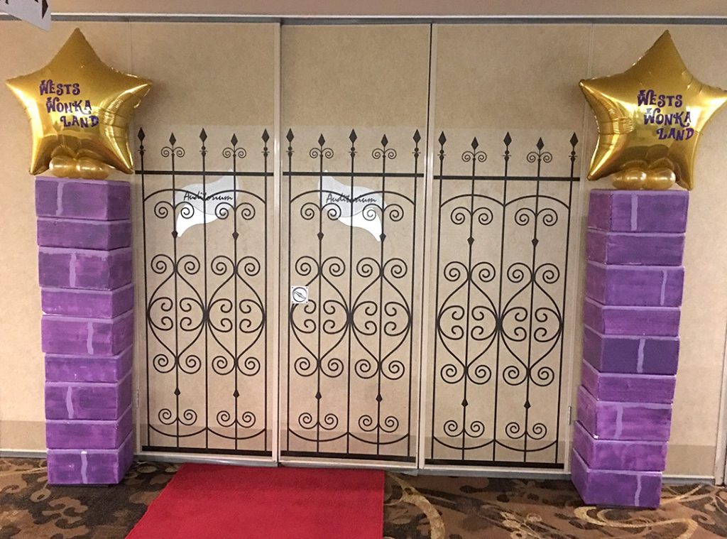 Wests-Club_Willy-Wonka-display